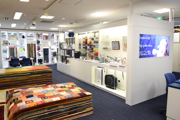 お店内観3