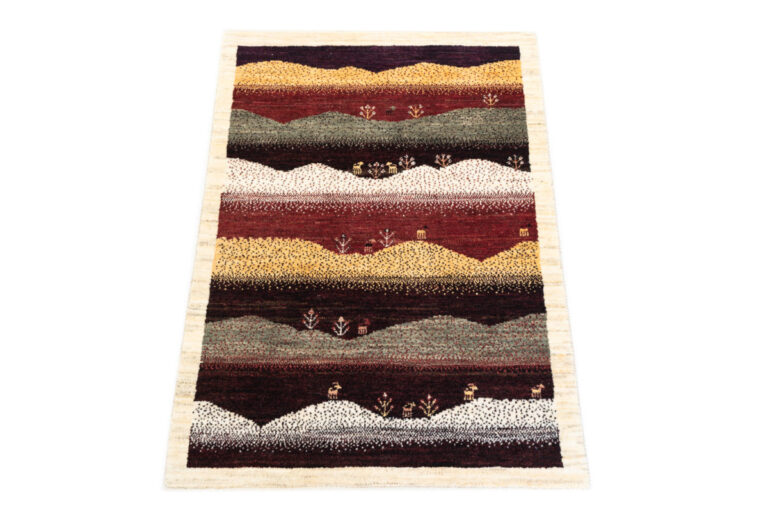 ゾランヴァリ　ギャッべ　手織り絨毯　紫　パープル　風景