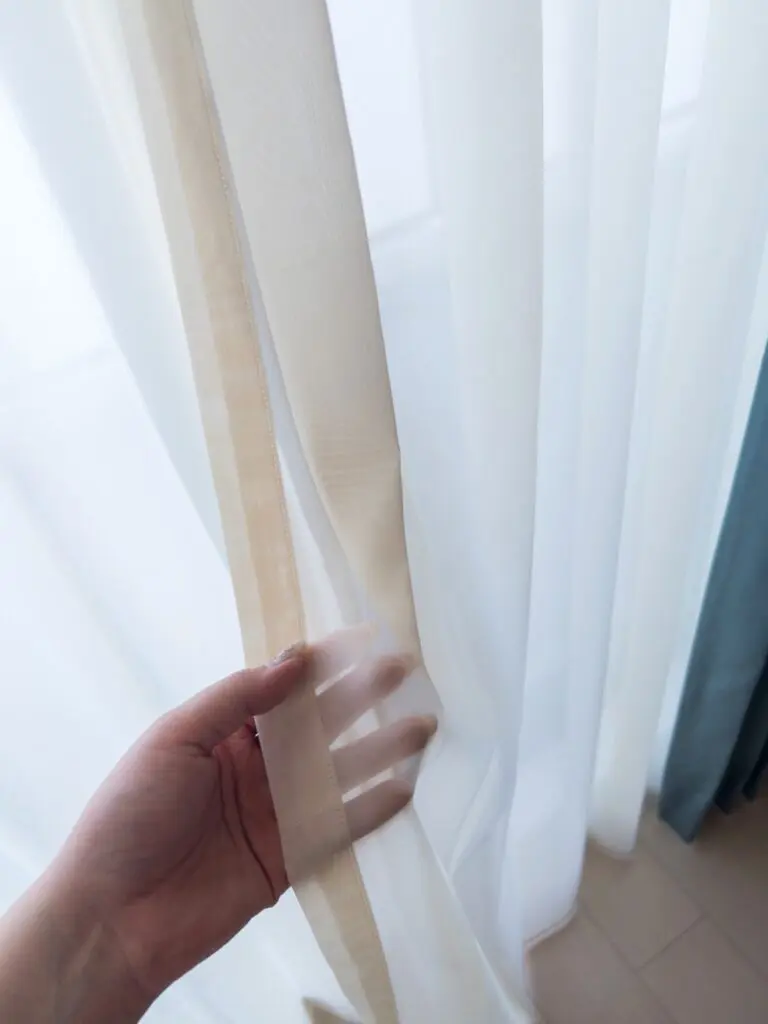 ⭐︎GW明け企画10%OFF⭐︎ フィスバ高級ベルベットカーテン236×342赤 Fisba -フィスバ-アーカイブ｜施工ブログ｜新築オーダーカーテンなら